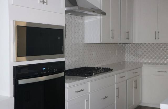4423 W ACORN VALLEY Trail Gallery 4