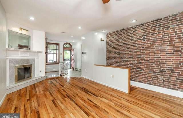618 S FRONT STREET Gallery 2