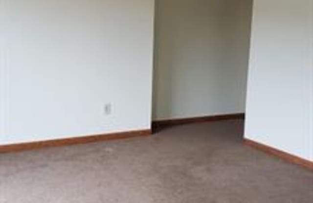 5449 Laura Drive Gallery 2