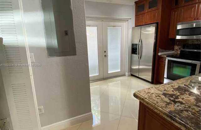 3503 W 76th Street 4, Hialeah, FL 33018 photos photos