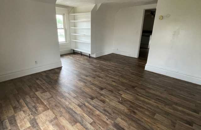 Efficiency apartment 3rd Floor Unit photos photos