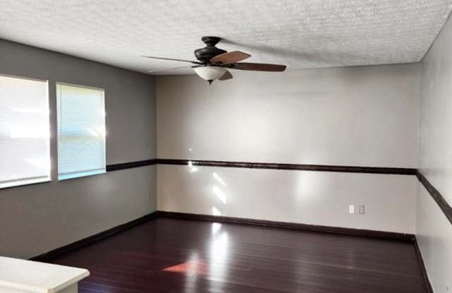 65 Simsbury Court Gallery 4