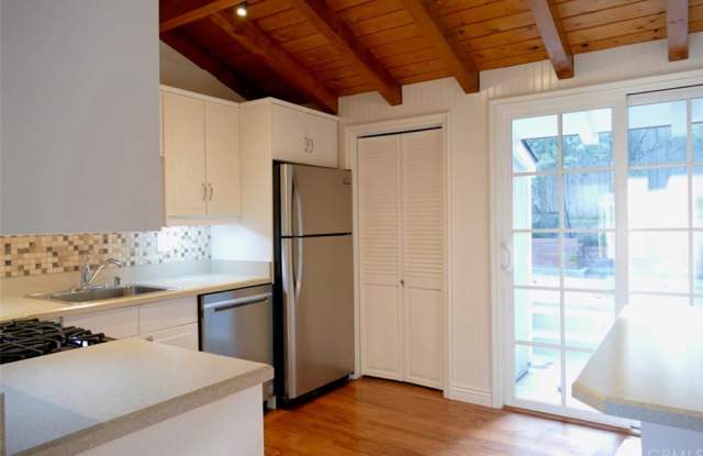 451 Osgood Court Gallery 4