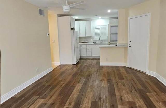 10821 N Military Trail Gallery 2