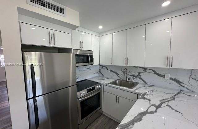 7420 SW 82nd St photos photos