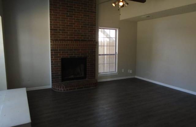 6103 Bay Hill Dr. Gallery 2