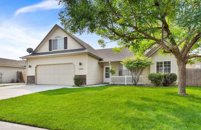 11793 Shelburne Street photos photos