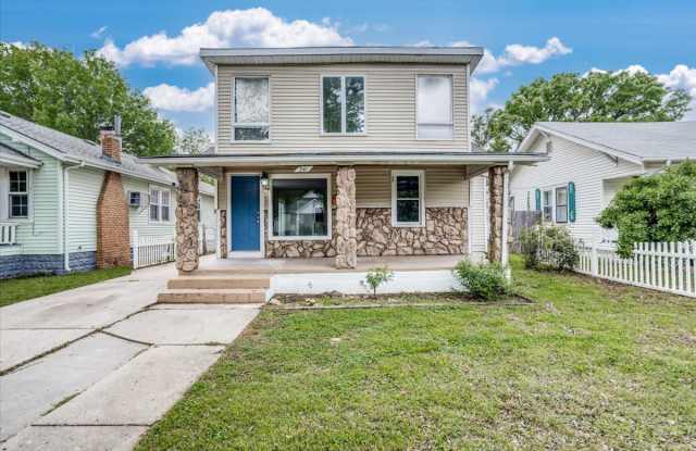 241 North Sedgwick Street photos photos