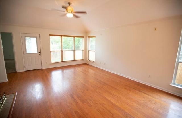 5004  Hibiscus Valley DR Gallery 2