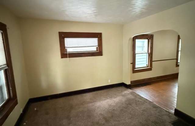 3 Bed 1 Bath Gallery 3