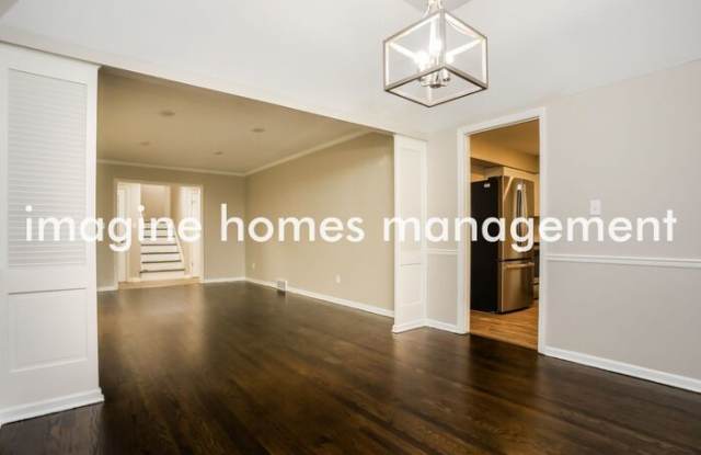 8601 West 88th Terrace Gallery 4