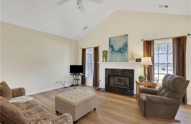 6505 DANIEL Court Gallery 4