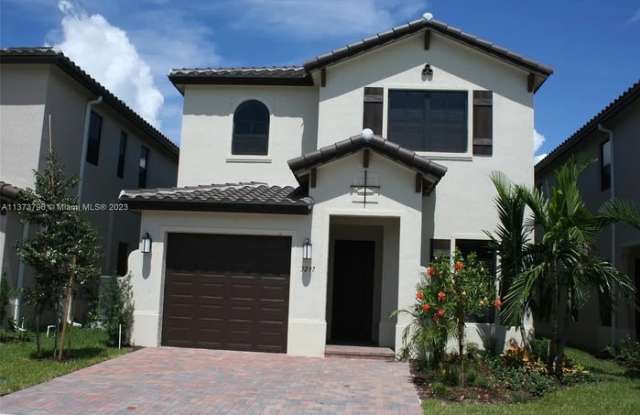 3297 West 95th Terrace - 3297 West 95th Terrace, Hialeah, FL 33018