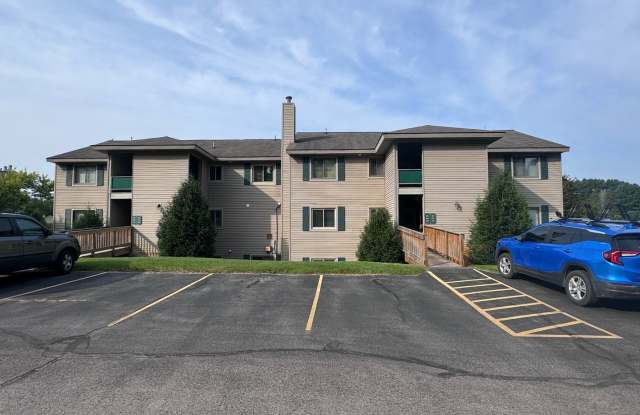 3 BEDROOM CONDO WITH A 1 CAR GARAGE AND INCLUDES UTILITIES! photos photos