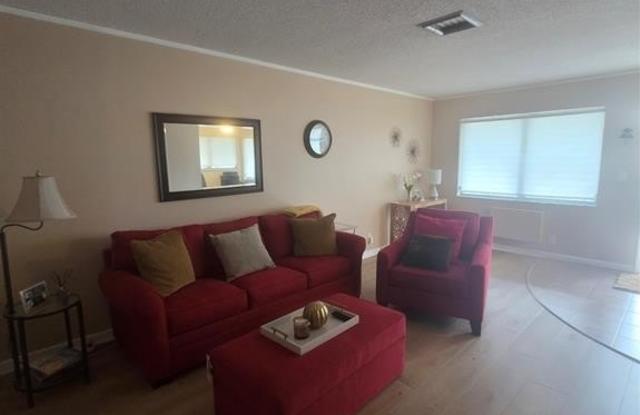 1920 NE 51st Ct photos photos