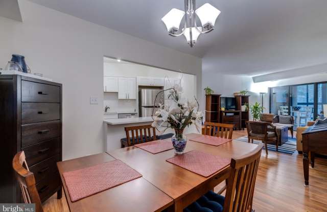 1600 N OAK STREET photos photos