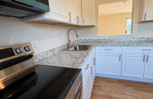 502 Harbor View Court Gallery 4