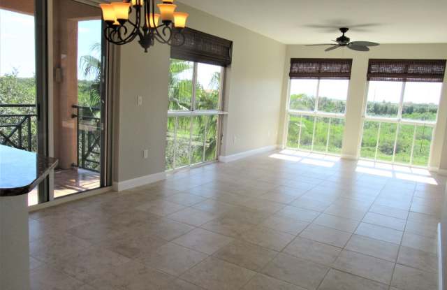 4750 Dolphin Cay Lane, S #401 Gallery 4