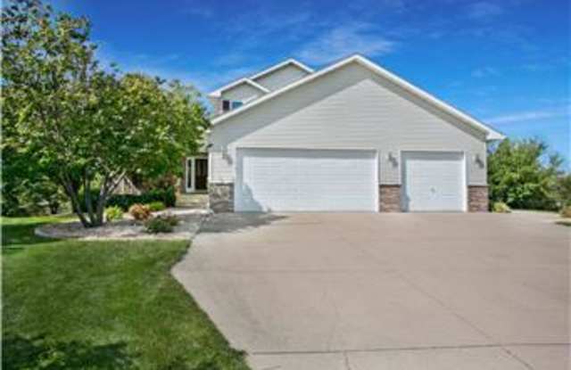 1803 9th Street Circle Northeast - 1803 9th Street Circle Northeast, Buffalo, MN 55313