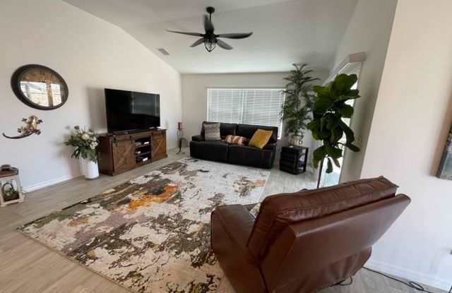 4894 Brock Ct Gallery 4