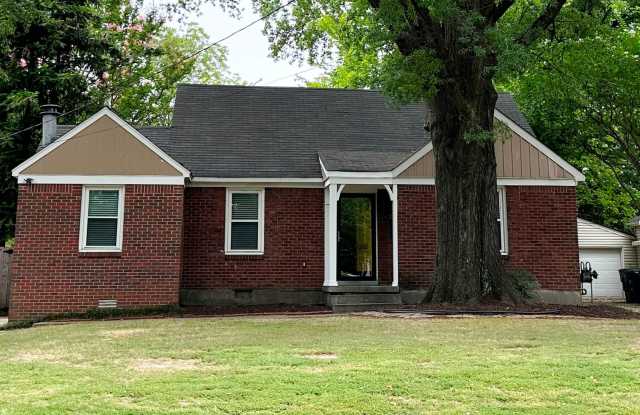 Near Chickasaw Gardens! Split bedroom floor plan! All Major Appliances Included! Huge fenced in back yard! Gallery 3