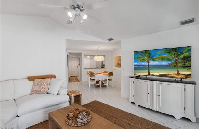 1044 Woodshire photos photos