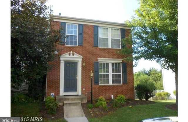 255 SHIRLEY SQUARE SE - 255 Shirley Square Southeast, Leesburg, VA 20175