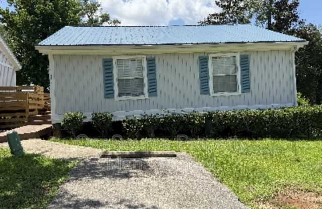 1705 South Calhoun Street-2 - 1705 South Calhoun Street, Tallahassee, FL 32301 1705 South Calhoun Street-2 - 1705 South Calhoun Street, Tallahassee, FL 32301