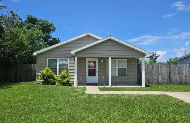 Efficient 3Bed/2Ba Home, Conveniently Located to Tyndall AFB! *1/2 OFF Security Deposit for A-D Military!* photos photos Efficient 3Bed/2Ba Home, Conveniently Located to Tyndall AFB! *1/2 OFF Security Deposit for A-D Military!* photos photos