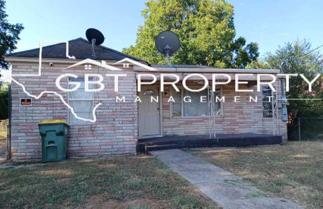 House in Town photos photos