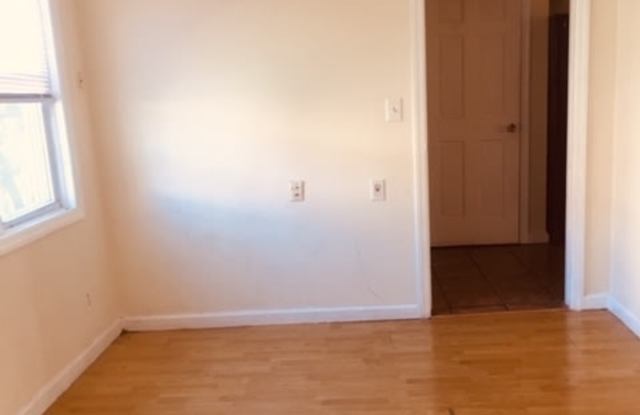 102 HOPKINS AVE Gallery 4