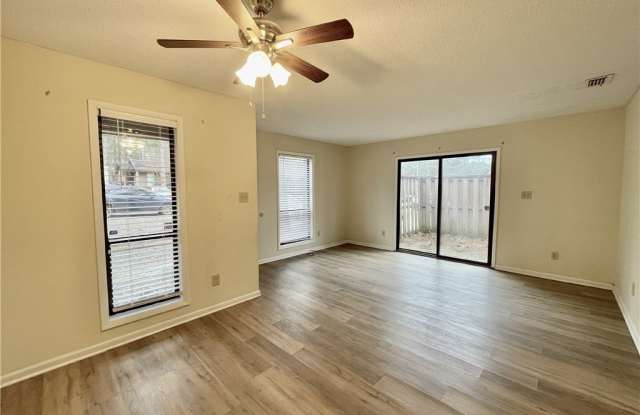 754 Hedgelawn Way Gallery 4