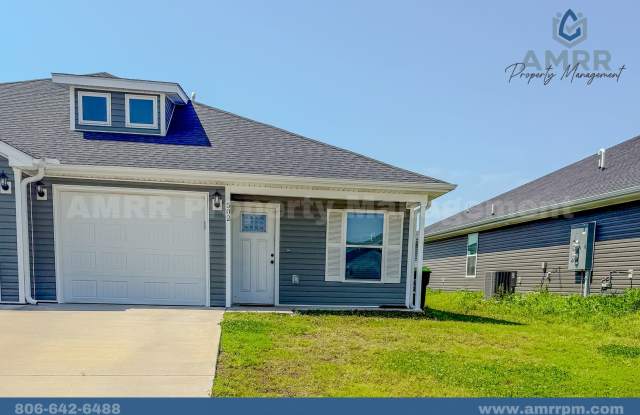 3-Bedroom Townhome In Suburban-Style Neighborhood! photos photos