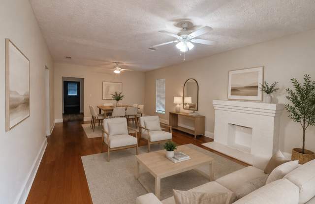 3 BED/2 BATH Historic Home Available NOW! photos photos