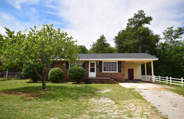 108 South 6th Street - 108 South 6th Street, Spring Lake, NC 28390