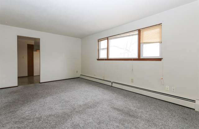 451 Wyoming St. E. Gallery 3