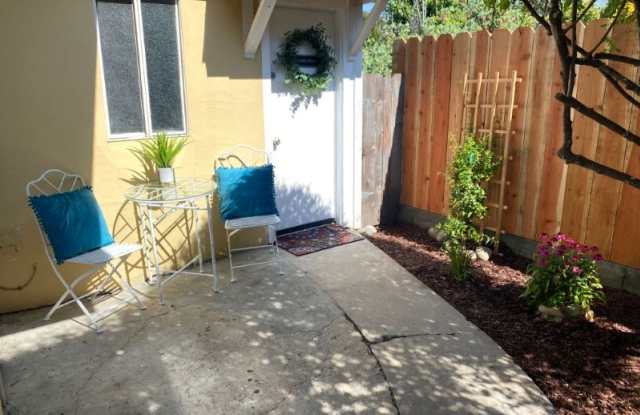 370 Sonoma Avenue B - 370 Sonoma Ave, Seaside, CA 93955