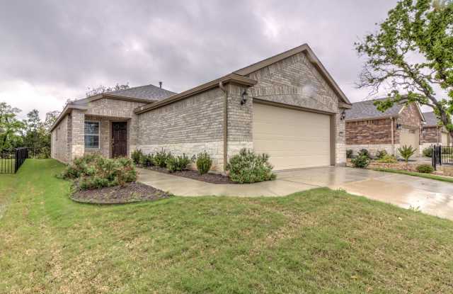 106 Brenham Pass Gallery 2