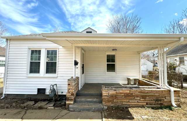 Adorable two-bedroom One-bathroom house located in the Kendall-Whittier neighborhood! photos photos Adorable two-bedroom One-bathroom house located in the Kendall-Whittier neighborhood! photos photos