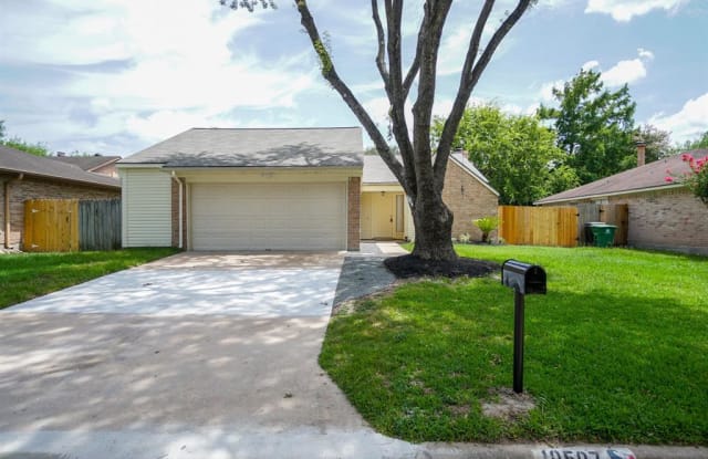 10507 Eagle Glen Drive - 10507 Eagle Glen Drive, Houston, TX 77041