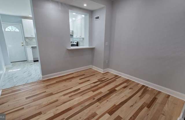 1810 E ALBERT STREET Gallery 3