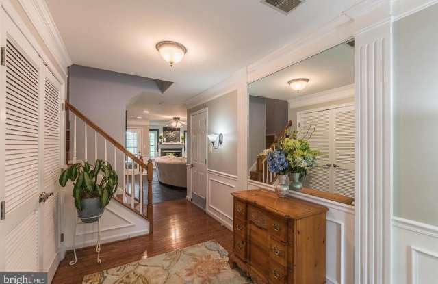 43125 HOLTBY SQ Gallery 2