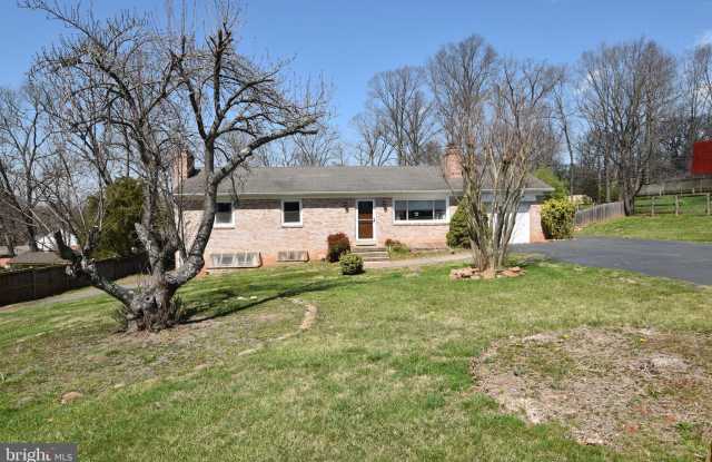 45406 LAKESIDE DRIVE - 45406 Lakeside Drive, Loudoun County, VA 20165