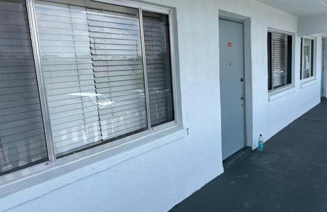 2200 Springdale Blvd photos photos
