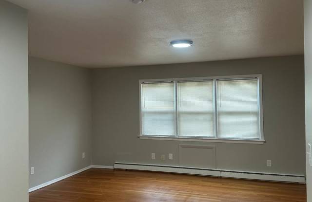 375 Blake Street - 3 photos photos