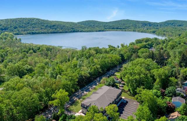 962 S Route 9W unit: 103 photos photos