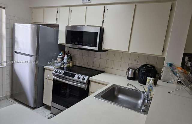 2230 N Cypress Bend Dr photos photos 2230 N Cypress Bend Dr photos photos