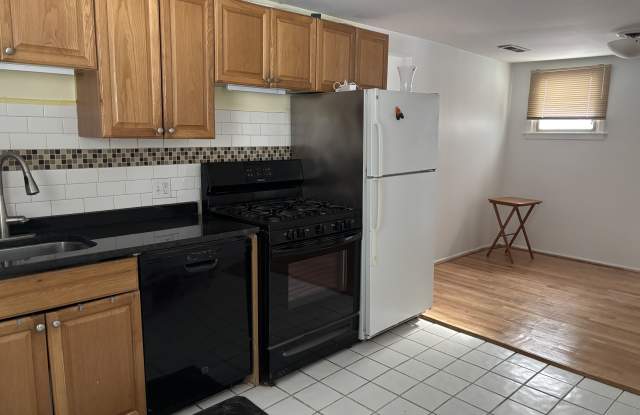 556 Hartmann Lane photos photos