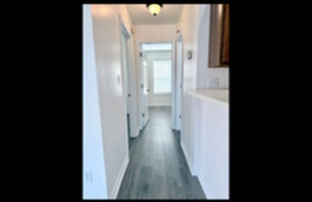 497 Sivley Road Gallery 4