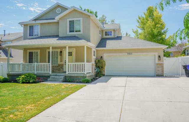 OPEN HOUSE | Spacious Herriman Home Featuring a Large, Well-Maintained Fenced Backyard and Basement photos photos